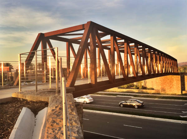Weatheredsteelbridge CJM Steel Group Ltd Outdoor application of Q355NH weathering steel plate