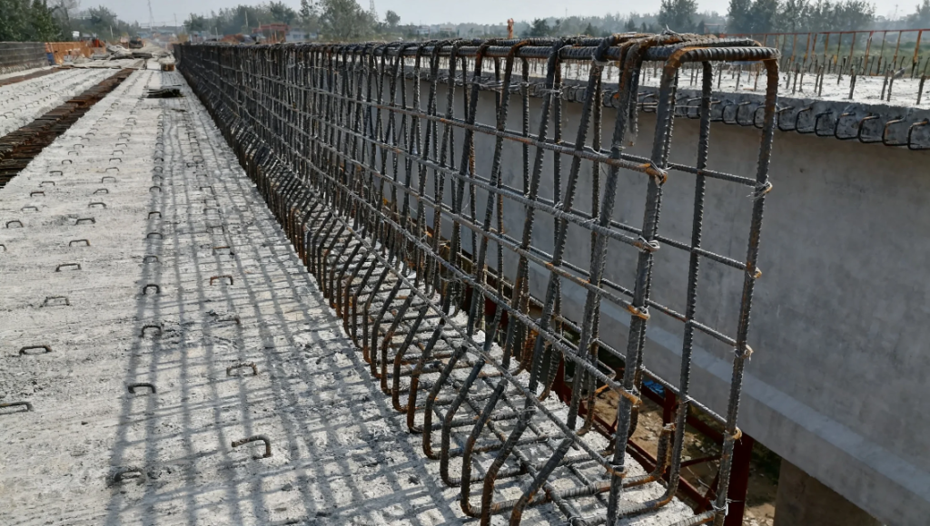 ASTM A615 Grade 60 rebar used in bridge pier construction