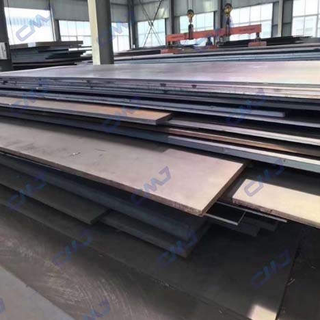 High strength shipbuilding steel plate for marine structures